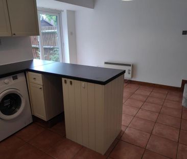 2 bedroom terraced house to rent - Photo 5