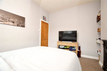 23, Salisbury Place, Calverley, Pudsey, West Yorkshire, LS28 5PX - Photo 5