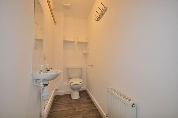 2 bedroom townhouse to rent - Photo 1