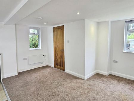 1 bedroom semi-detached house to rent - Photo 2