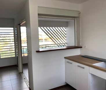 Location Appartement 69m² 3 pièces Fort de france - Photo 2