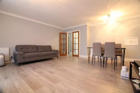 Wild Oaks Close, Northwood - Photo 3