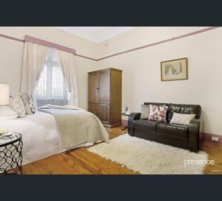 233 Parkway Avenue, Hamilton South, NSW 2303 - Photo 5