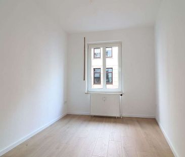 Bremerhaven / Gepflegte 3-Zimmer-Wohnung in zentraler Lage - Photo 3