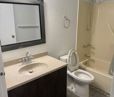 For Lease - 9 Jacksway Crescent Unit# 103, London North, Ontario - Photo 6