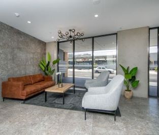 City Life Made So Easy! - Photo 1