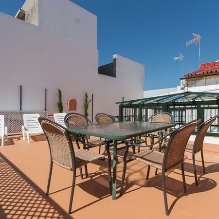 Calle Tintes, Sevilla, Andalusia 41003 - Photo 4