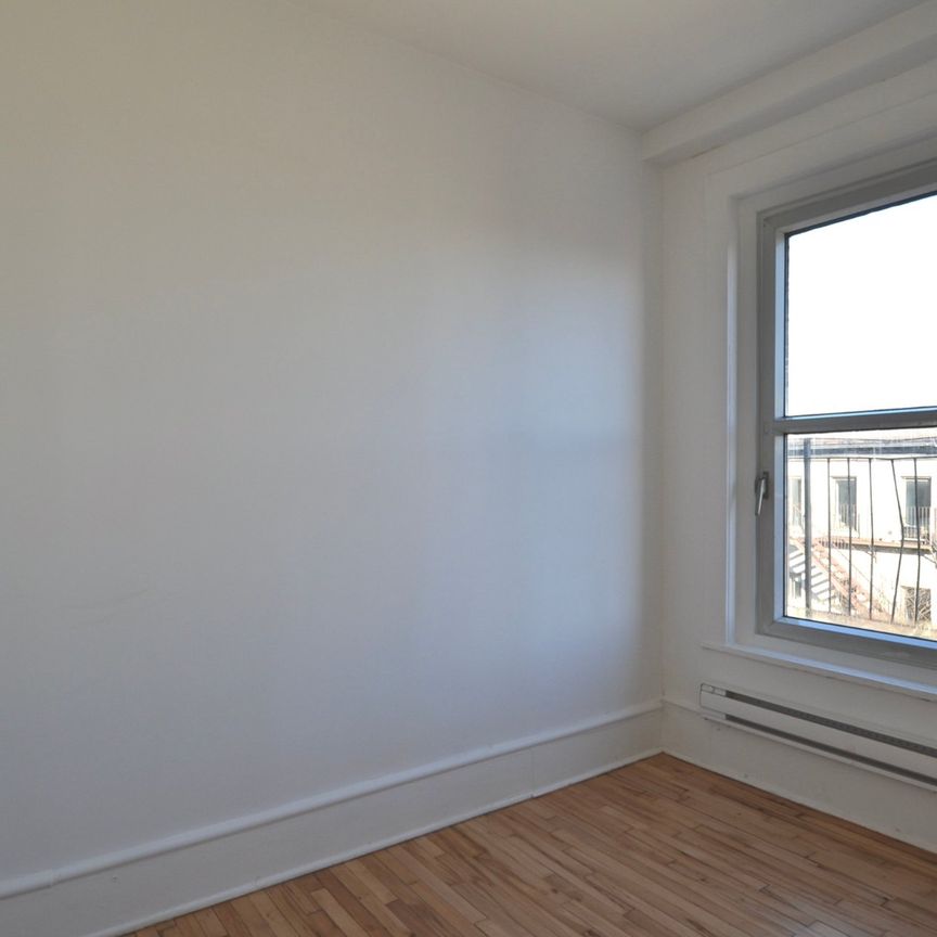 Condo for rent, Montréal (Côte-des-Neiges/Notre-Dame-de-Grâce) - Photo 1