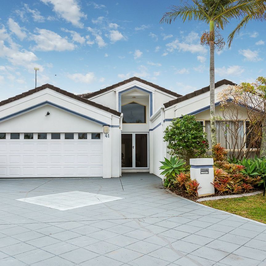 41 Notre Dame, Varsity Lakes QLD 4227 - House For Rent | Domain - Photo 1