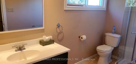 For Lease - 2545 Addingham Crescent, Oakville, Ontario - Photo 4
