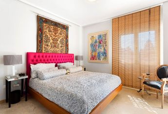 Spacious 4 bed penthouse, furnished and equipped in Marbella, near the Dunes of Artola and Cabopino