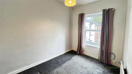 2 bedroom end of terrace house to rent - Photo 5