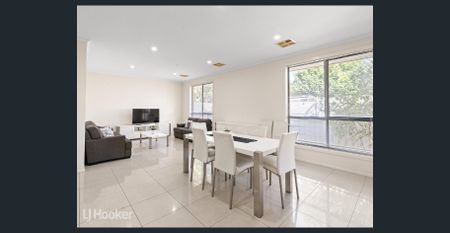 Furnished, Semi-Furnished or Unfurnished - the choice is yours!!! - Photo 3