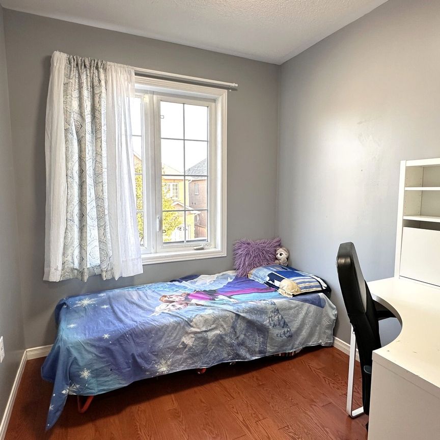 For Lease - 28 Voysey Way, Markham, Ontario - Photo 1