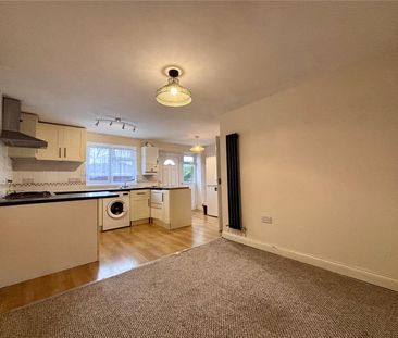 Abbey Road, Basingstoke, Hampshire, RG24 - Photo 4