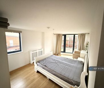 2 bedroom flat to rent - Photo 1