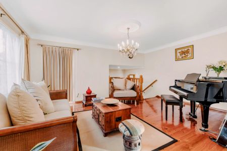 4 Bed, 2 Bath - Photo 3