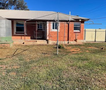 Stylish 3-bedroom maisonette - Photo 6