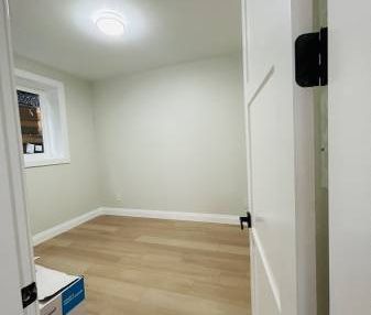 2 bedroom basement - Photo 4