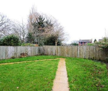 Woosehill Lane, Wokingham, RG41 - Photo 2