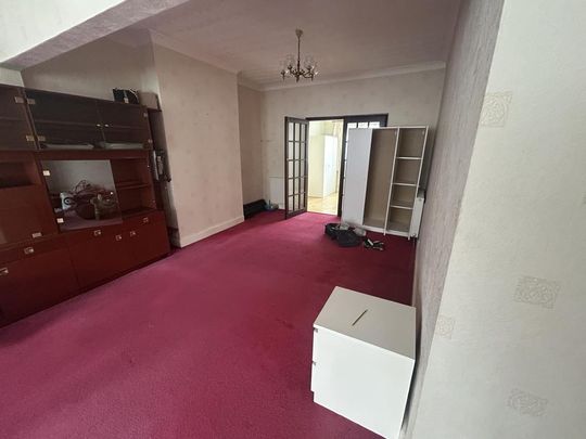 6 bedroom end of terrace house to rent - Photo 1