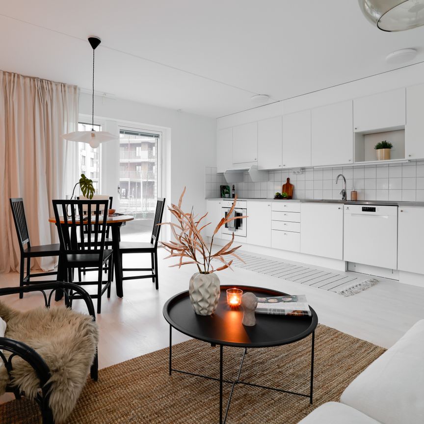 Karlsdalsallén, Örebro - Photo 1