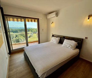Location appartement meublé vue golf à Mandelieu - Photo 4