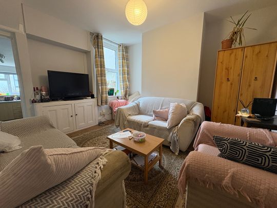 Tewkesbury Street, Cathays - Photo 1