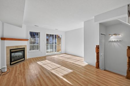 For Lease - 108 Centrepointe Drive Unit# G, South of Baseline to Knoxdale, Ontario - Photo 5