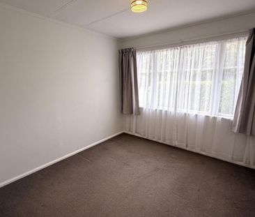 Charming three bedroom home in a quiet cul-de-sac - Photo 4