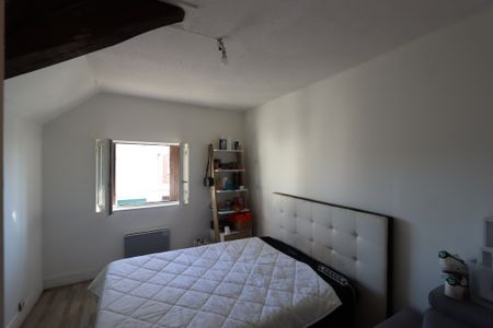 Location Appartement 4 pièces 65m² JOUET SUR L AUBOIS 18320 - Photo 4