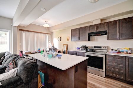 For Lease - 324 Equestrian Way Unit# 17, Cambridge, Ontario - Photo 5