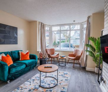 4 Bed Terraced House, Church Lane, CV2 - Photo 2