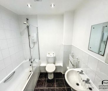2 bedroom flat to rent - Photo 6
