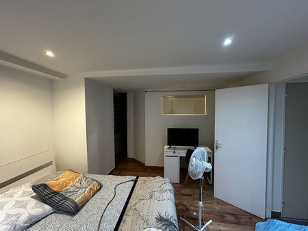 A louer chambre meublée en colocation T5 Marseille 13003 - Photo 4