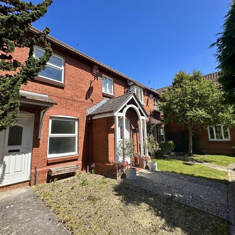 2 bedroom terraced house to rent - Photo 1