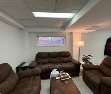 For Lease - 82 Rush Road Unit# Walk Up, Aurora, Ontario - Photo 1