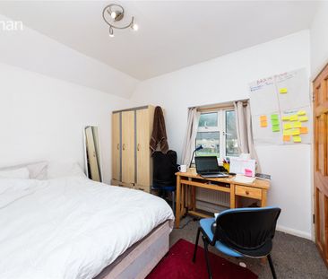 6 bedroom semi-detached house to rent - Photo 4