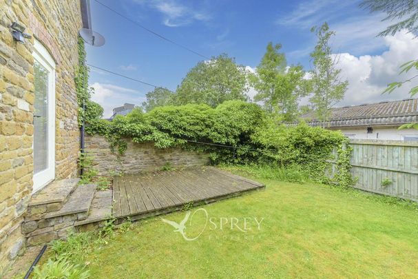 3 bedroom barn conversion to rent - Photo 1