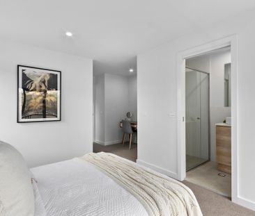 2/110 Livingston Avenue, Kambah ACT 2902 - Townhouse For Rent | Domain - Photo 2