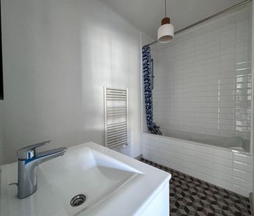 Location Appartement 2 pièces 48m² - Photo 3