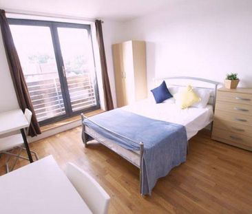 3 bedroom flat share to rent - Photo 3