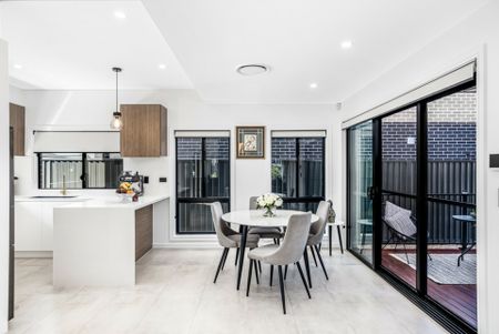 Stunning Family Home - Great Location! - Photo 3