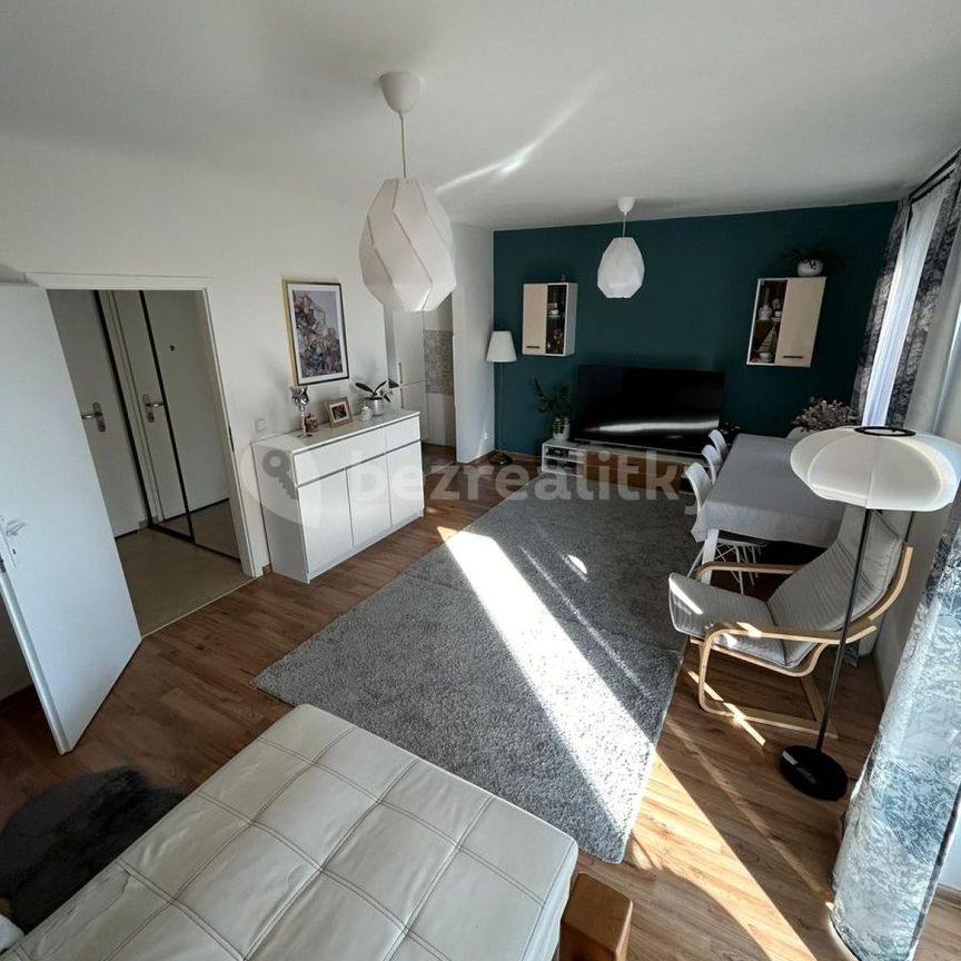 Pronájem bytu 3+kk • 78 m² bez realitkyJiřice - Jiřice, Středočeský kraj - Photo 1