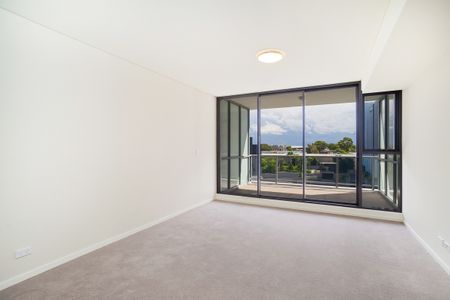 Two-Balcony + Split-Level | Two Resort-Style Pools | Emerald Park - Photo 4