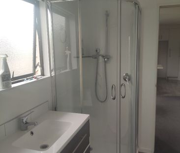One Bedroom in Papamoa - Papamoa - Photo 6