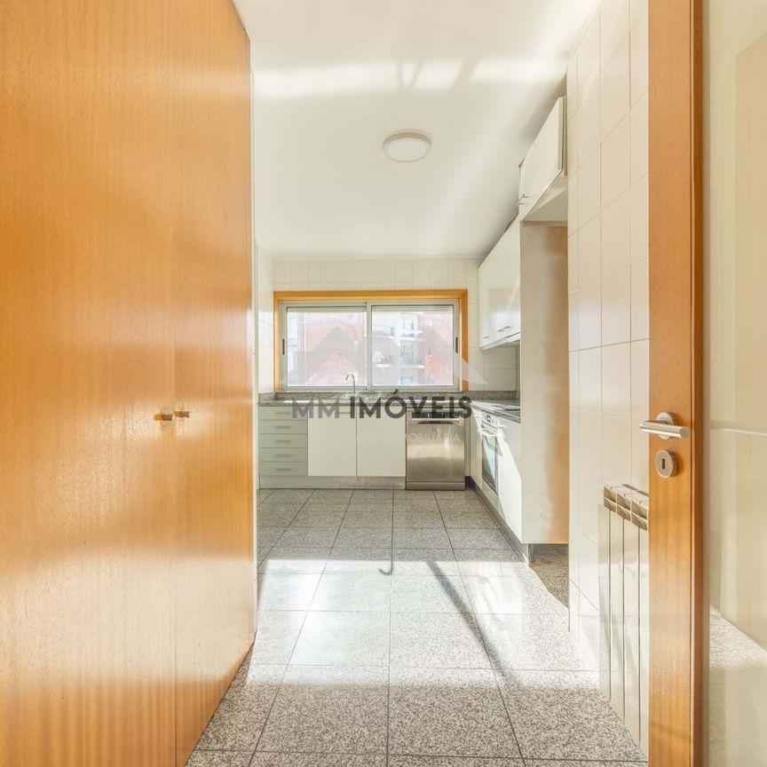 Apartamento T4 em Porto - Foto 1