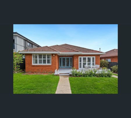 74 Davies Road, Padstow, NSW 2211 - Photo 4