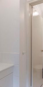 Charming 3-Bedroom Family Home in Prime Location - Photo 3