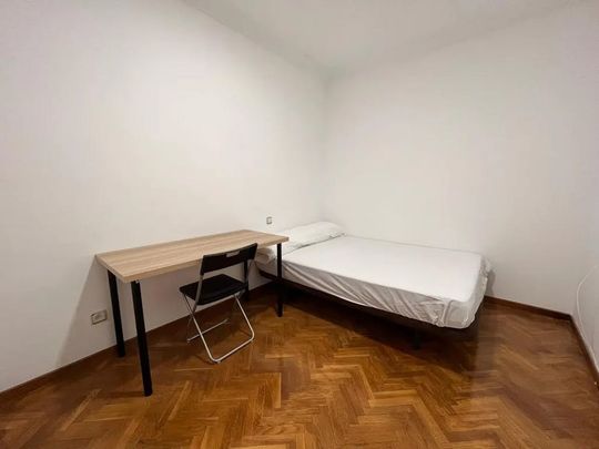 Calle de Grafal, Madrid, Community of Madrid 28005 - Photo 1